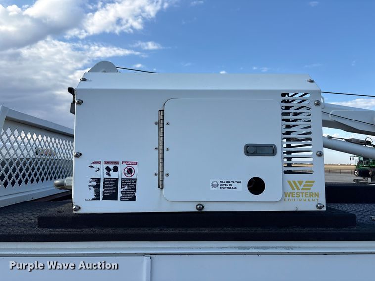 image for item EU4704 2014 Ford F550 Super Duty XL utility / service truck