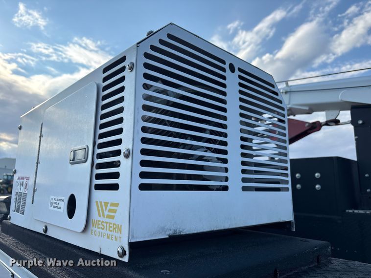 image for item EU4704 2014 Ford F550 Super Duty XL utility / service truck