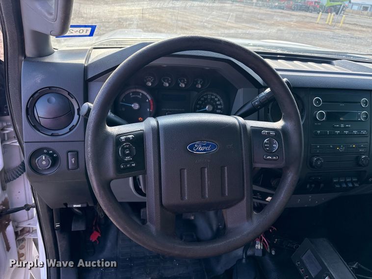 image for item EU4704 2014 Ford F550 Super Duty XL utility / service truck