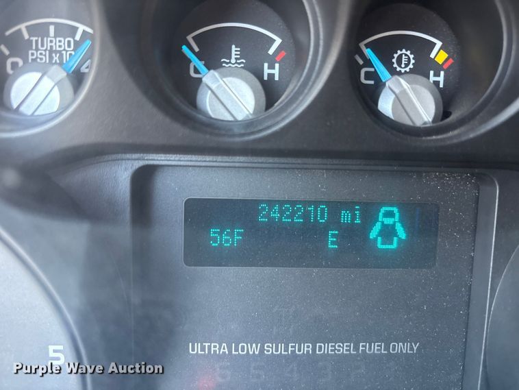 image for item EU4704 2014 Ford F550 Super Duty XL utility / service truck