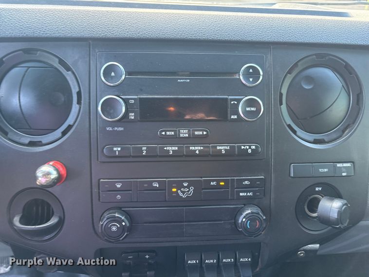 image for item EU4704 2014 Ford F550 Super Duty XL utility / service truck