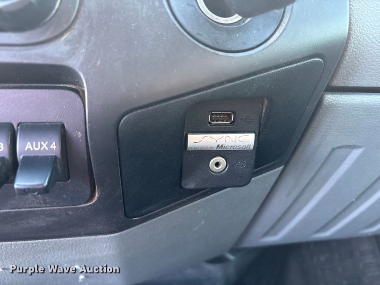 image for item EU4704 2014 Ford F550 Super Duty XL utility / service truck