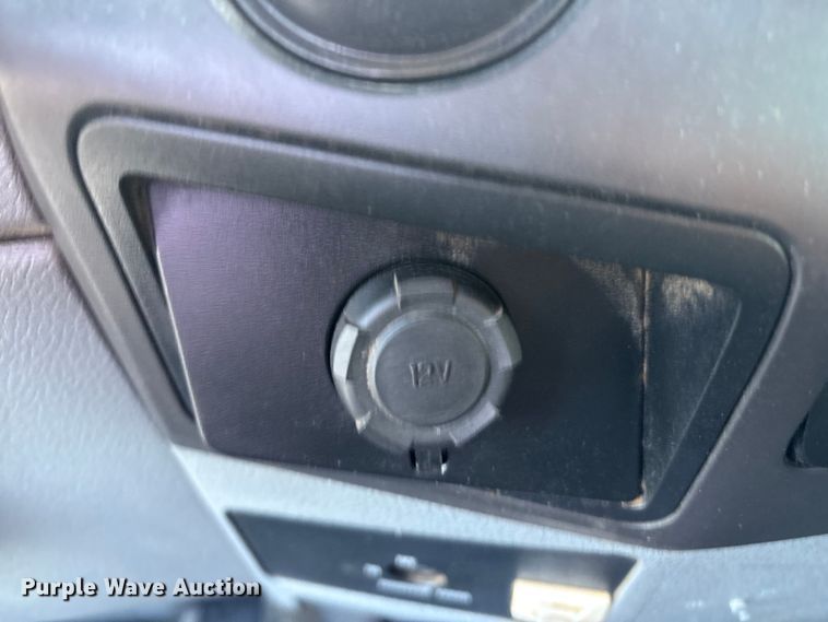 image for item EU4704 2014 Ford F550 Super Duty XL utility / service truck