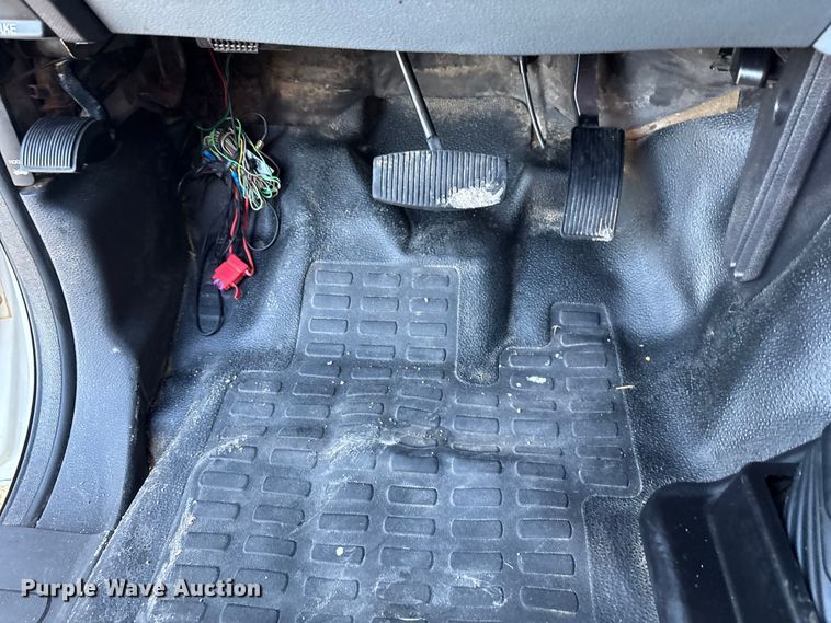 image for item EU4704 2014 Ford F550 Super Duty XL utility / service truck