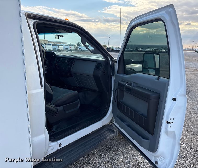 image for item EU4704 2014 Ford F550 Super Duty XL utility / service truck