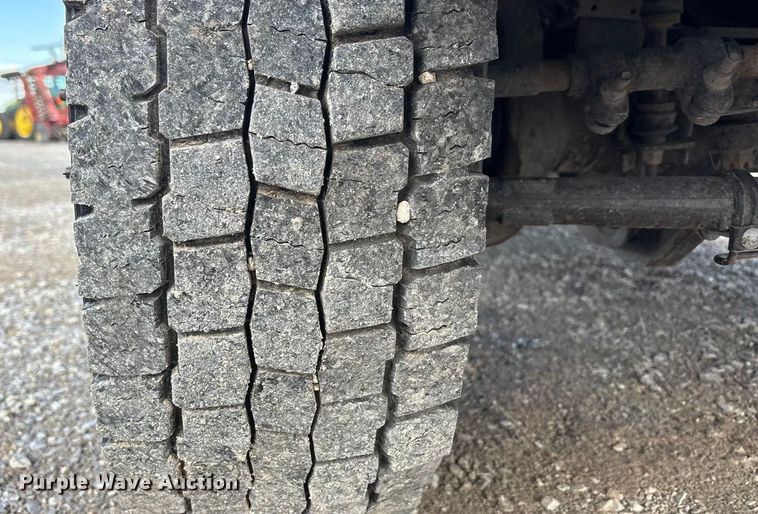 image for item EU4704 2014 Ford F550 Super Duty XL utility / service truck