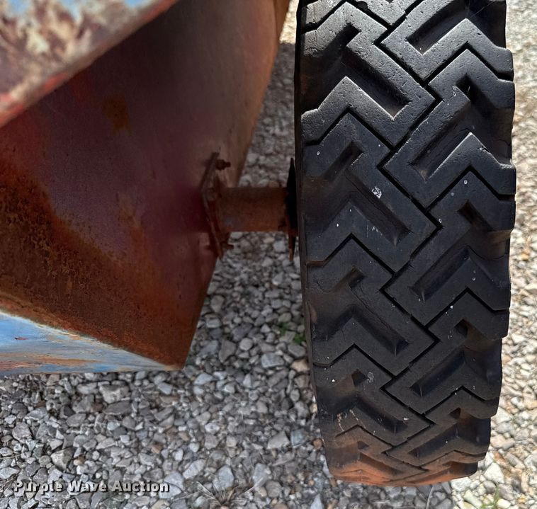 image for item EU5053 (2) Coot amphibious vehicles