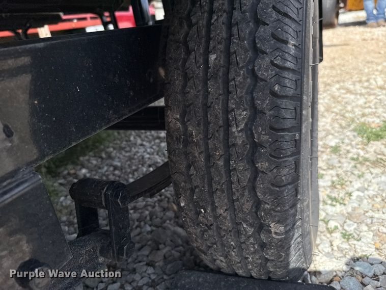 image for item EU5055 2002 Voyager VEXP22 pontoon boat