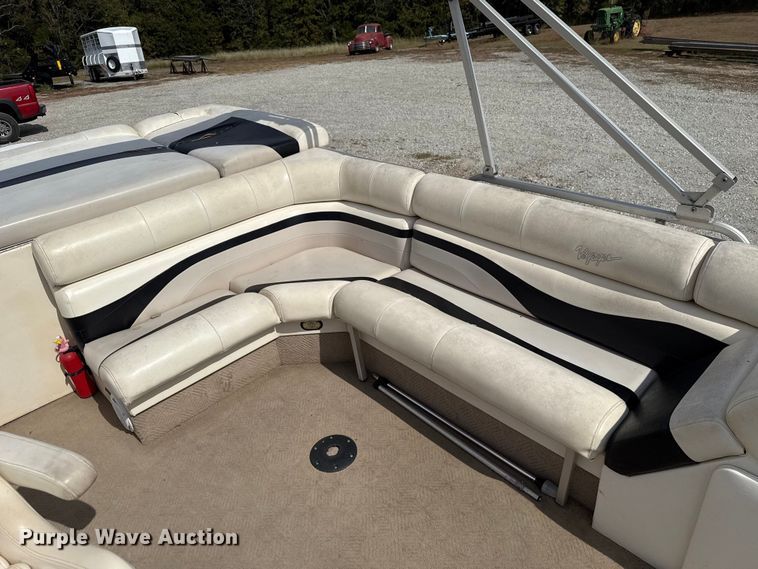 image for item EU5055 2002 Voyager VEXP22 pontoon boat