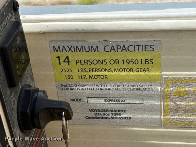 image for item EU5055 2002 Voyager VEXP22 pontoon boat