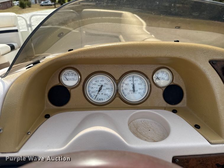 image for item EU5055 2002 Voyager VEXP22 pontoon boat