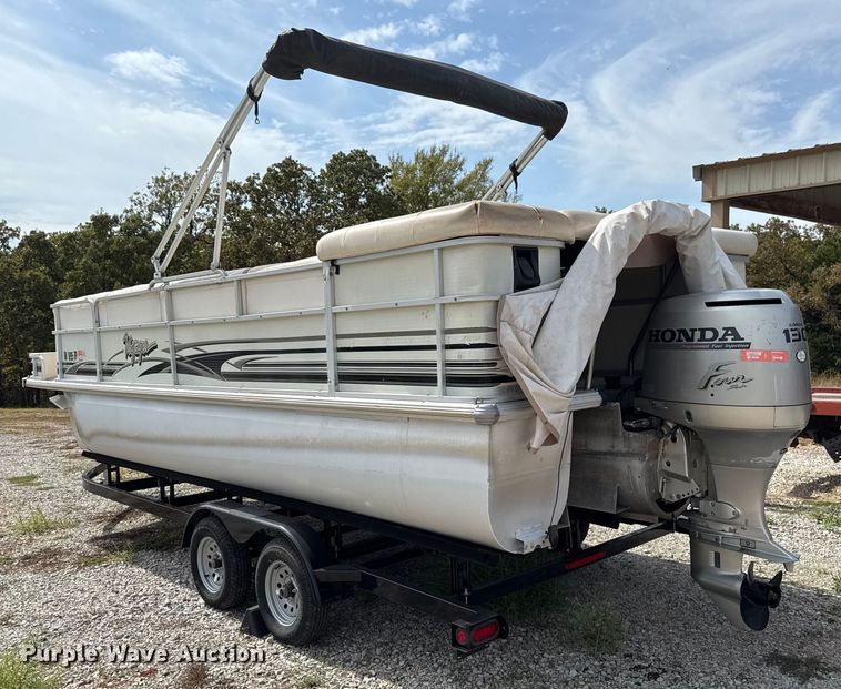 image for item EU5055 2002 Voyager VEXP22 pontoon boat