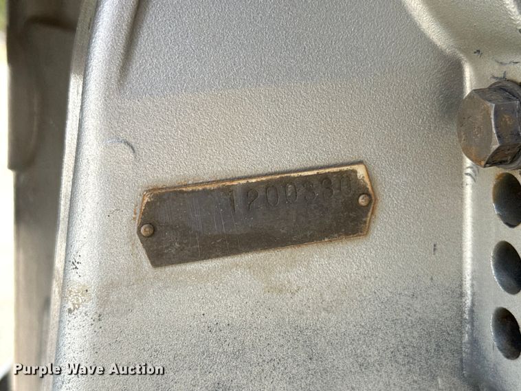 image for item EU5055 2002 Voyager VEXP22 pontoon boat