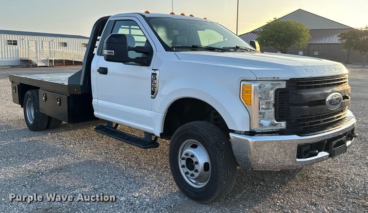 image for item EU5061 2017 Ford F350 Super Duty XL flatbed pickup truck
