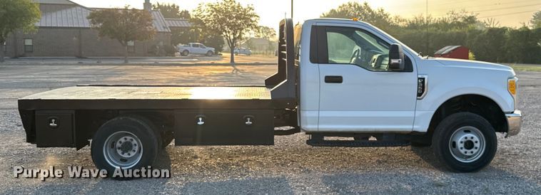image for item EU5061 2017 Ford F350 Super Duty XL flatbed pickup truck