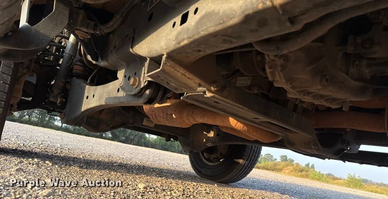 image for item EU5061 2017 Ford F350 Super Duty XL flatbed pickup truck