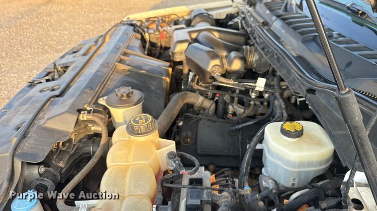 image for item EU5061 2017 Ford F350 Super Duty XL flatbed pickup truck