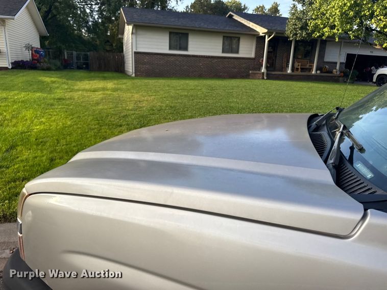 image for item EU6084 2004 Chevrolet Silverado 1500 Ext. Cab pickup truck