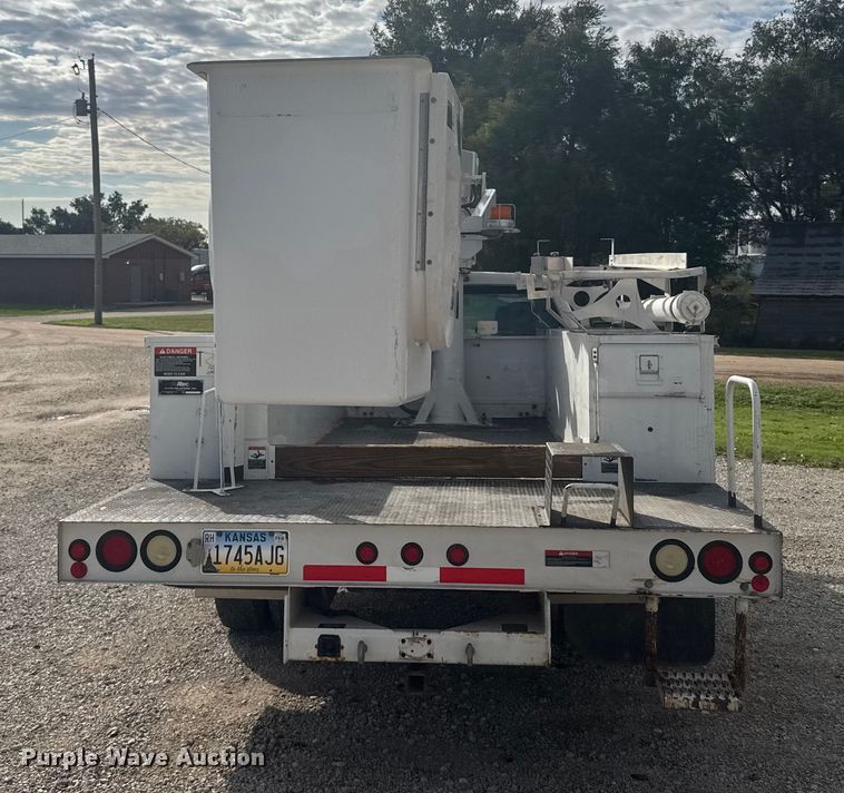 image for item EU6085 2011 Ford F350 Super Duty bucket truck