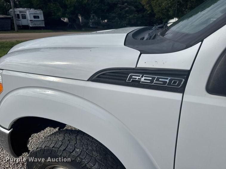 image for item EU6085 2011 Ford F350 Super Duty bucket truck