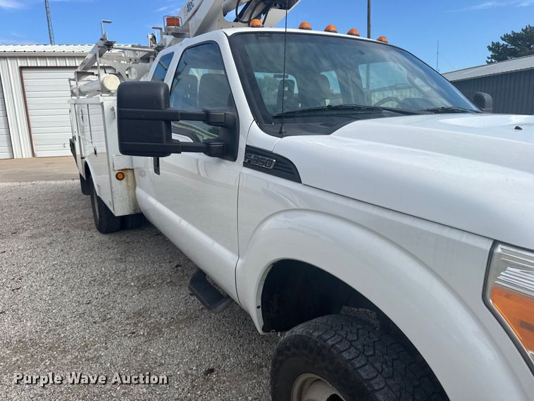 image for item EU6085 2011 Ford F350 Super Duty bucket truck