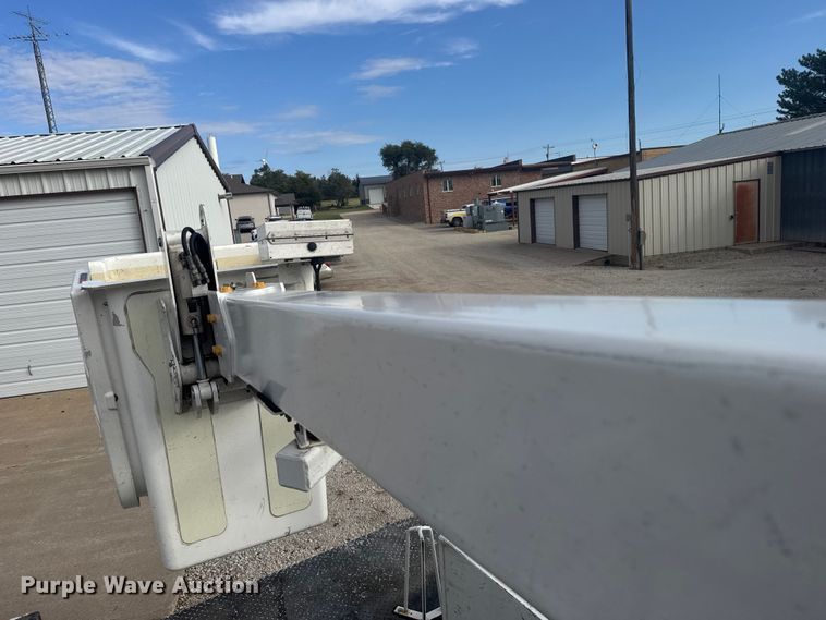 image for item EU6085 2011 Ford F350 Super Duty bucket truck