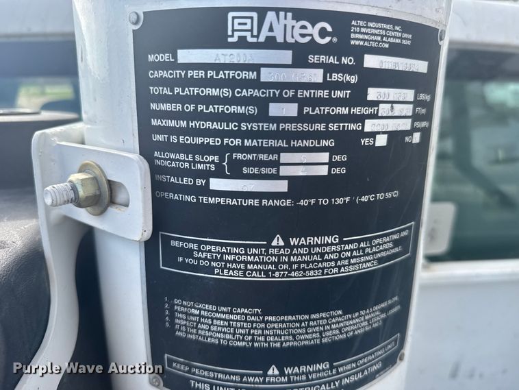 image for item EU6085 2011 Ford F350 Super Duty bucket truck