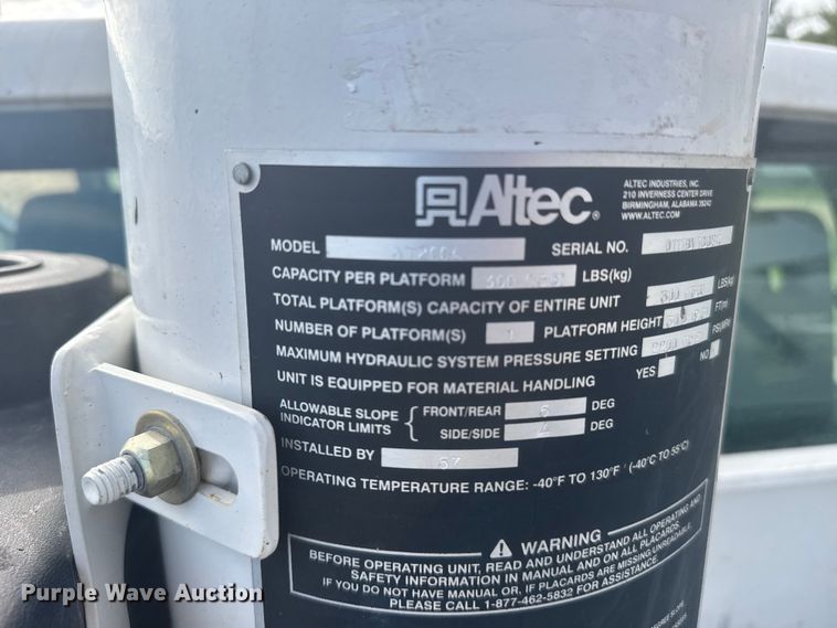 image for item EU6085 2011 Ford F350 Super Duty bucket truck