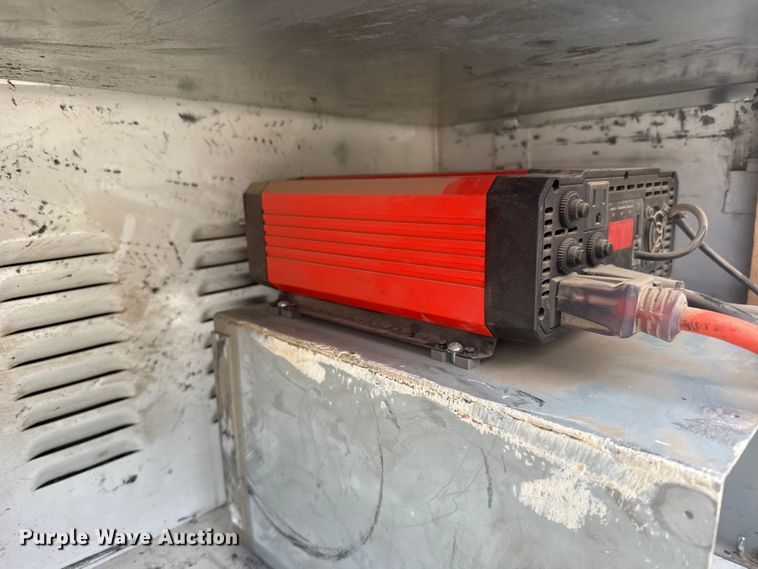 image for item EU6085 2011 Ford F350 Super Duty bucket truck