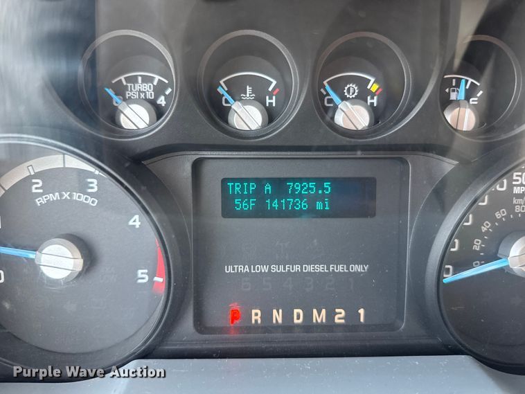 image for item EU6085 2011 Ford F350 Super Duty bucket truck