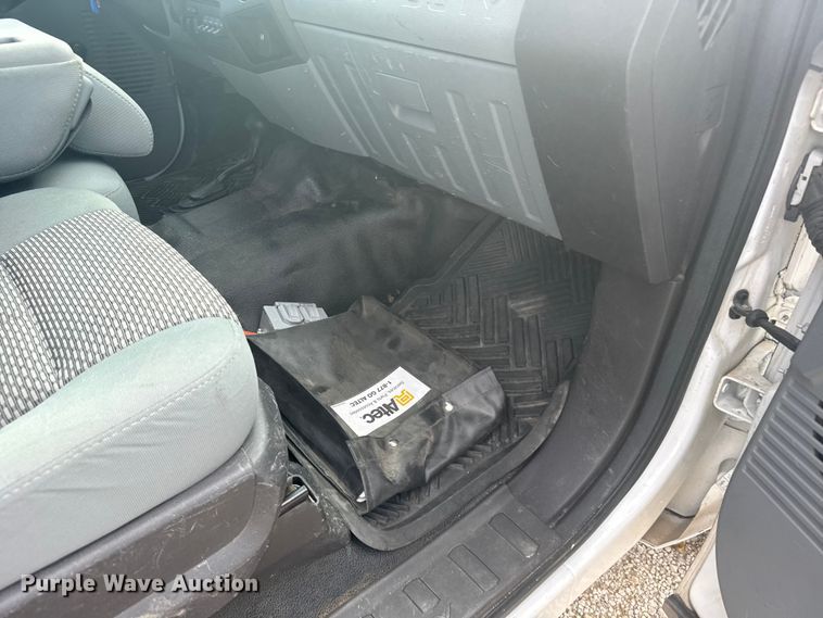 image for item EU6085 2011 Ford F350 Super Duty bucket truck