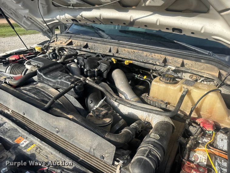 image for item EU6085 2011 Ford F350 Super Duty bucket truck