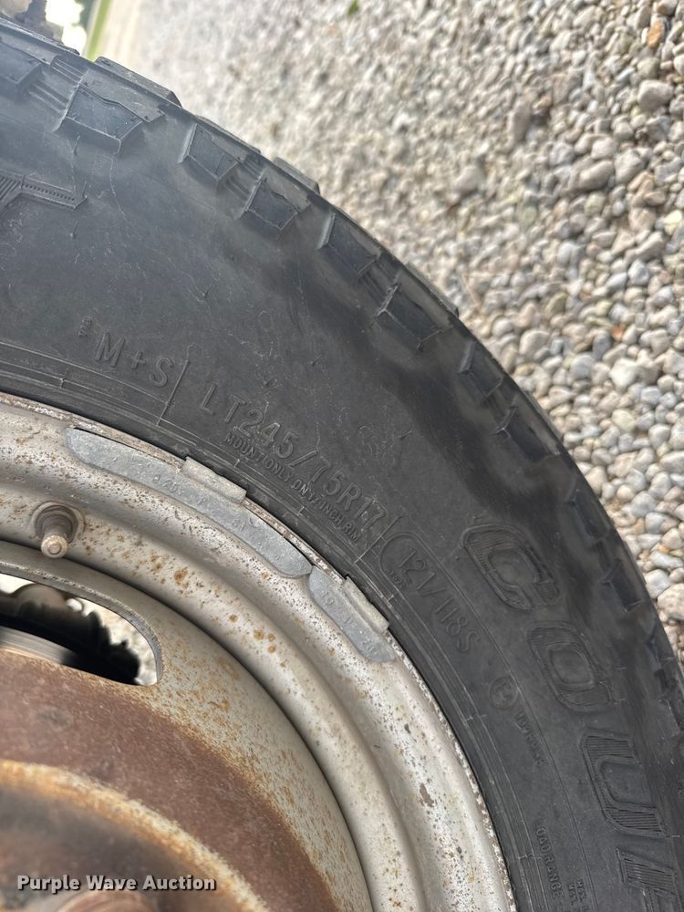 image for item EU6085 2011 Ford F350 Super Duty bucket truck