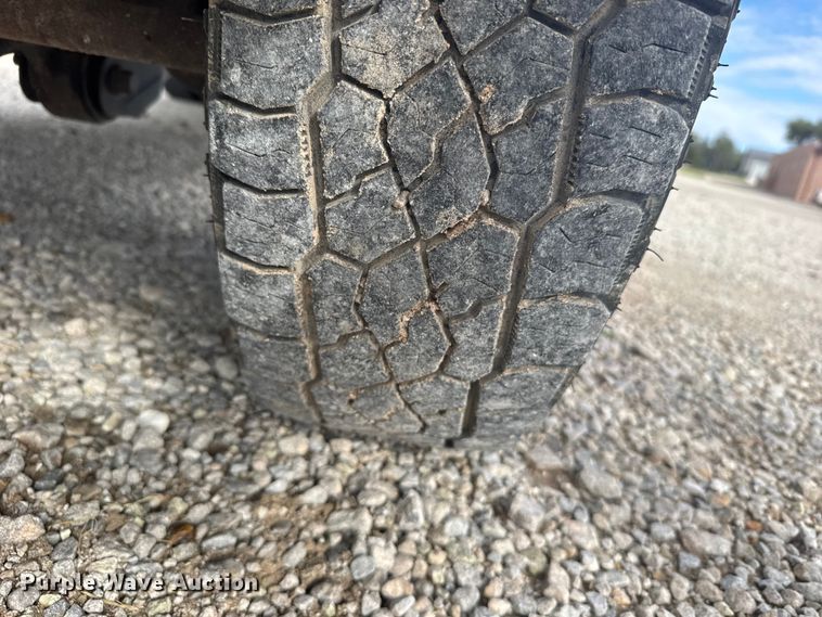 image for item EU6085 2011 Ford F350 Super Duty bucket truck