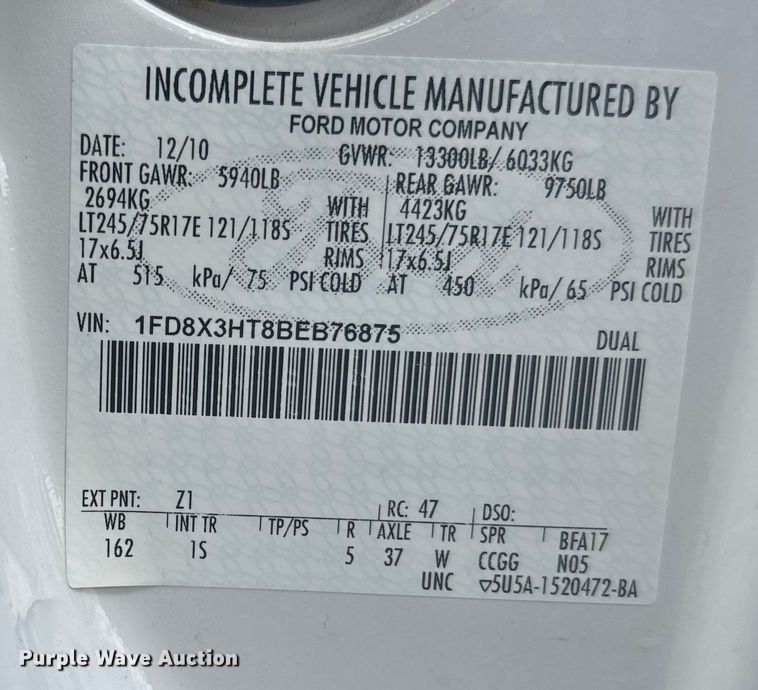 image for item EU6085 2011 Ford F350 Super Duty bucket truck