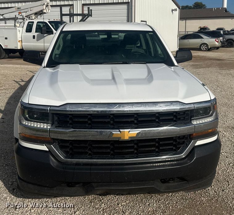 image for item EU6086 2018 Chevrolet Silverado 1500 Double Cab pickup truck