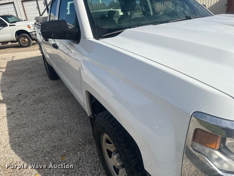 image for item EU6086 2018 Chevrolet Silverado 1500 Double Cab pickup truck