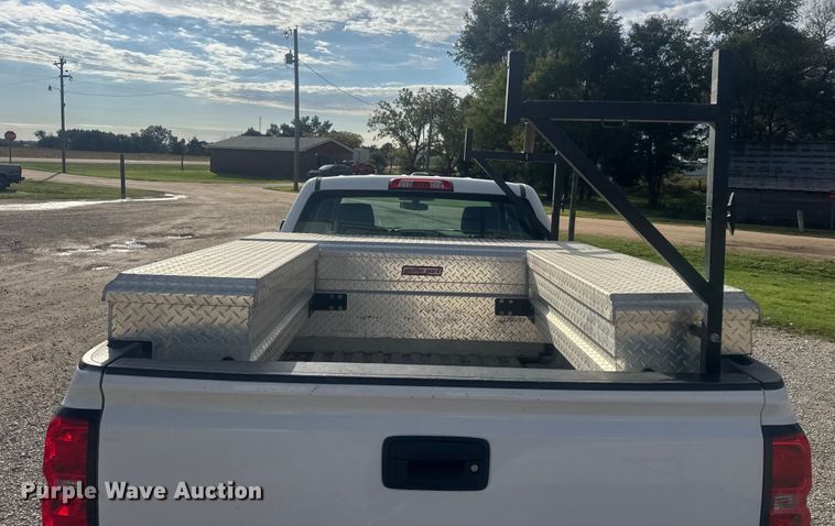 image for item EU6086 2018 Chevrolet Silverado 1500 Double Cab pickup truck