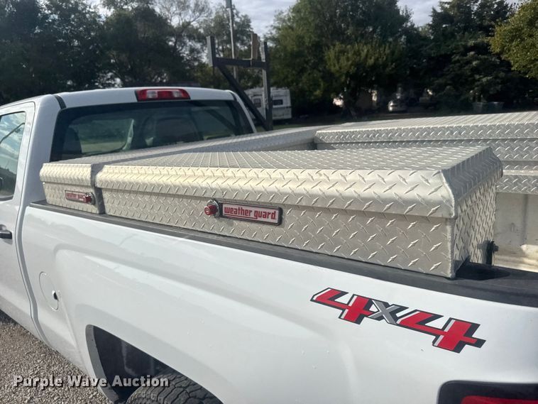 image for item EU6086 2018 Chevrolet Silverado 1500 Double Cab pickup truck