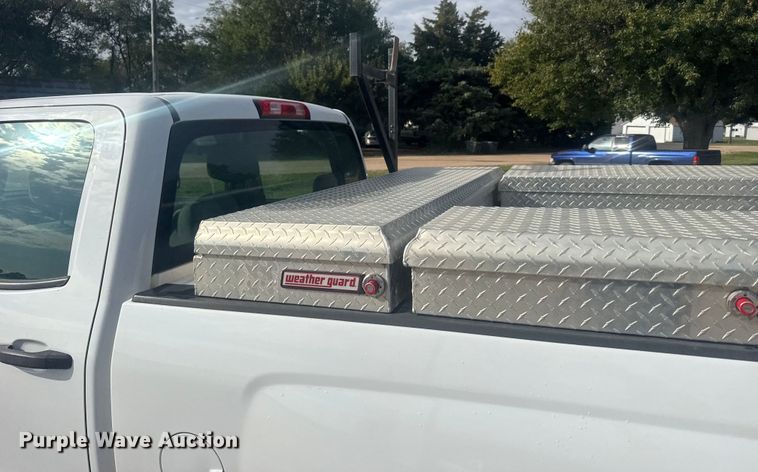 image for item EU6086 2018 Chevrolet Silverado 1500 Double Cab pickup truck