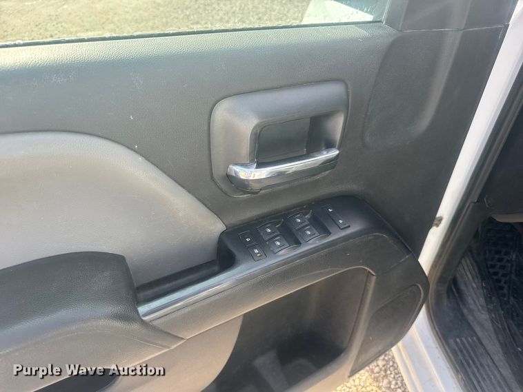 image for item EU6086 2018 Chevrolet Silverado 1500 Double Cab pickup truck