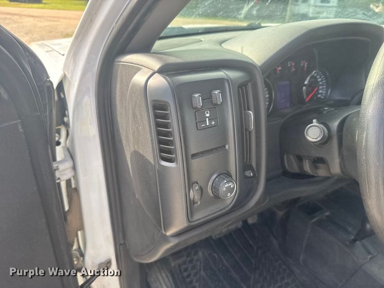 image for item EU6086 2018 Chevrolet Silverado 1500 Double Cab pickup truck