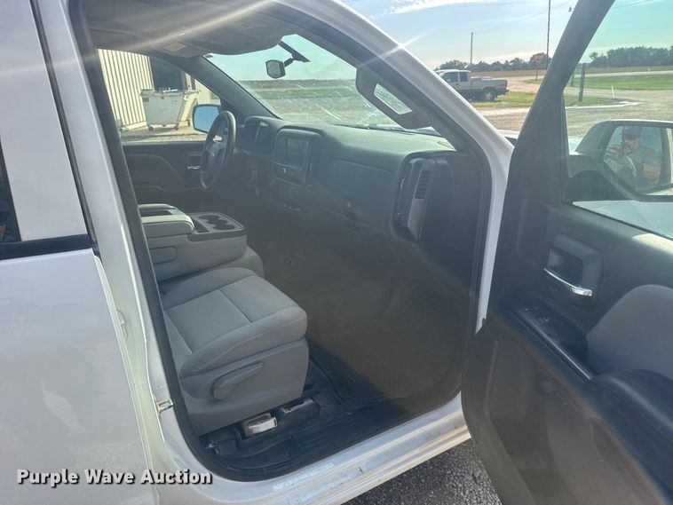 image for item EU6086 2018 Chevrolet Silverado 1500 Double Cab pickup truck