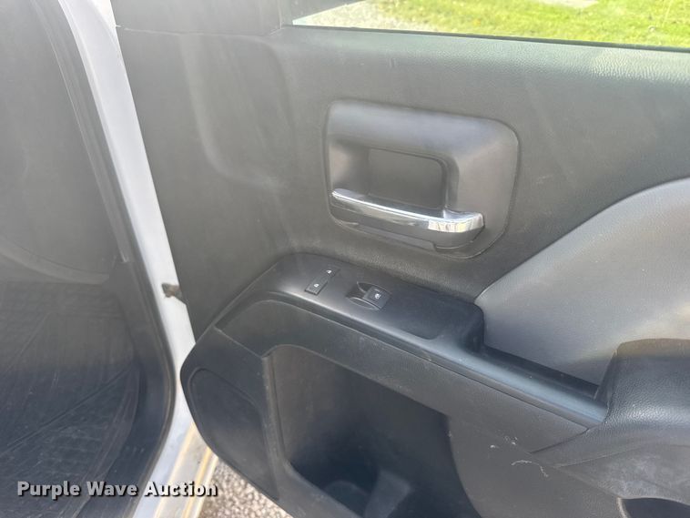 image for item EU6086 2018 Chevrolet Silverado 1500 Double Cab pickup truck