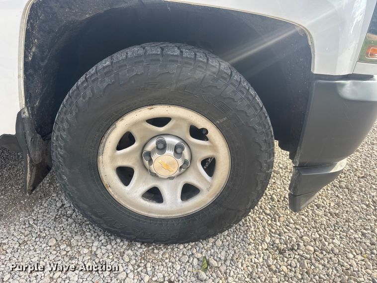 image for item EU6086 2018 Chevrolet Silverado 1500 Double Cab pickup truck