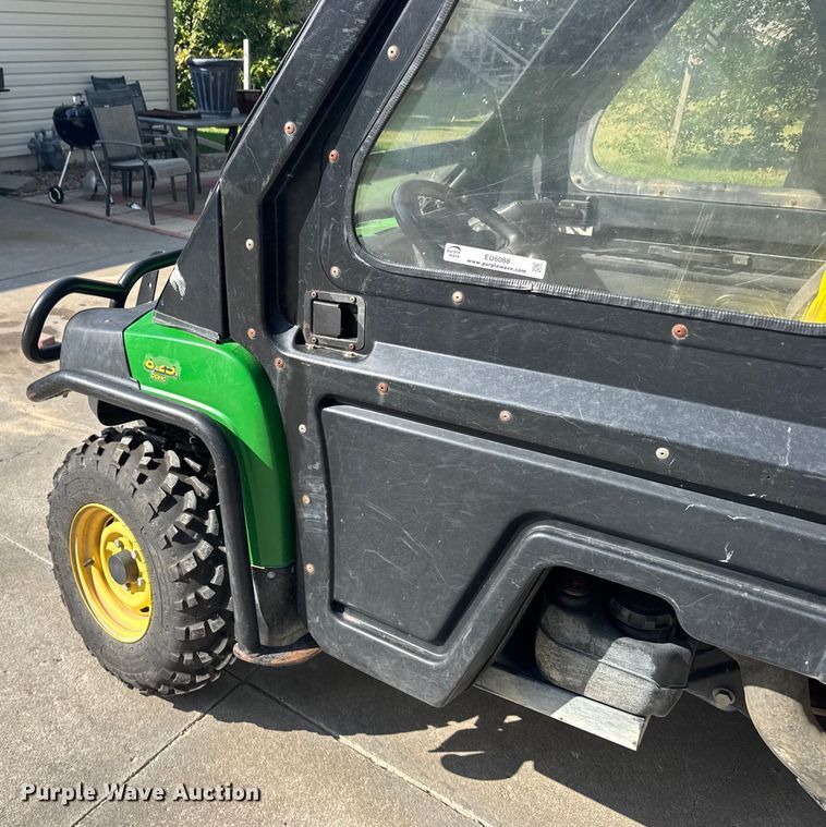 image for item EU6088 2011 John Deere 825I utility vehicle