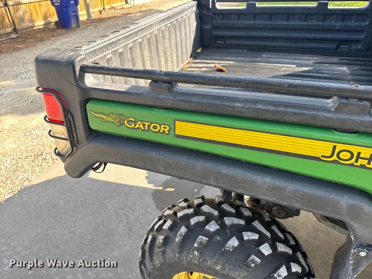 image for item EU6088 2011 John Deere 825I utility vehicle