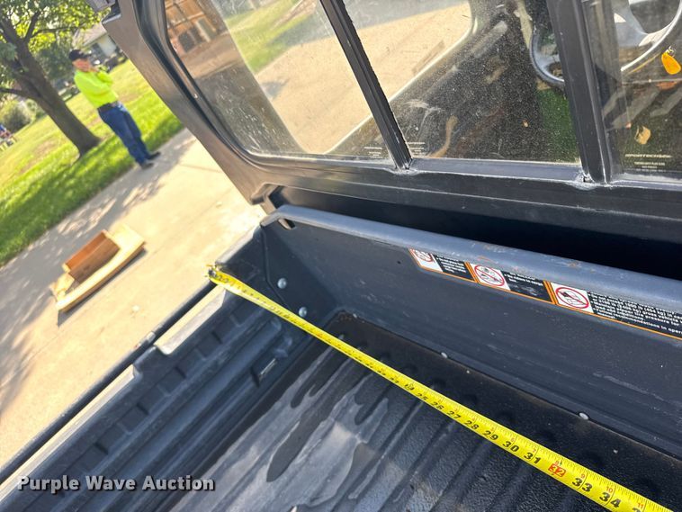 image for item EU6088 2011 John Deere 825I utility vehicle