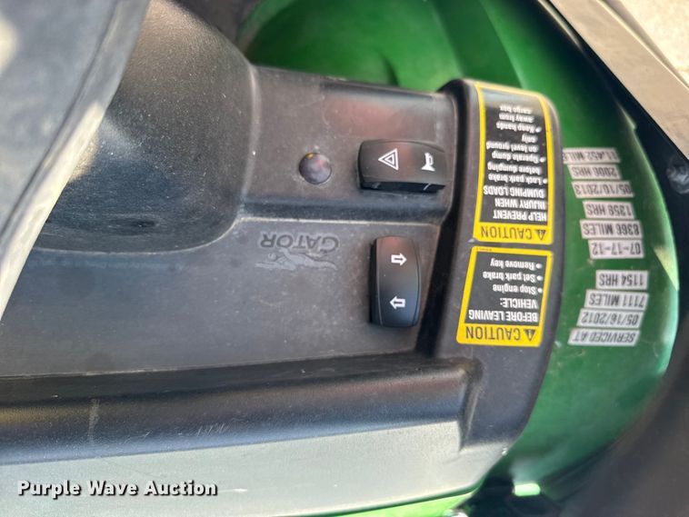 image for item EU6088 2011 John Deere 825I utility vehicle