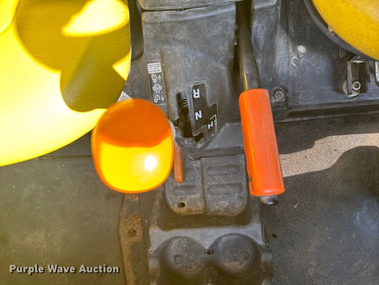 image for item EU6088 2011 John Deere 825I utility vehicle